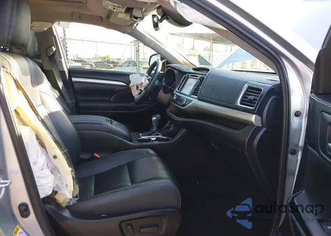 2019 Toyota Highlander Xle from USA, damaged, VIN 5TDKZRFH4KS565142